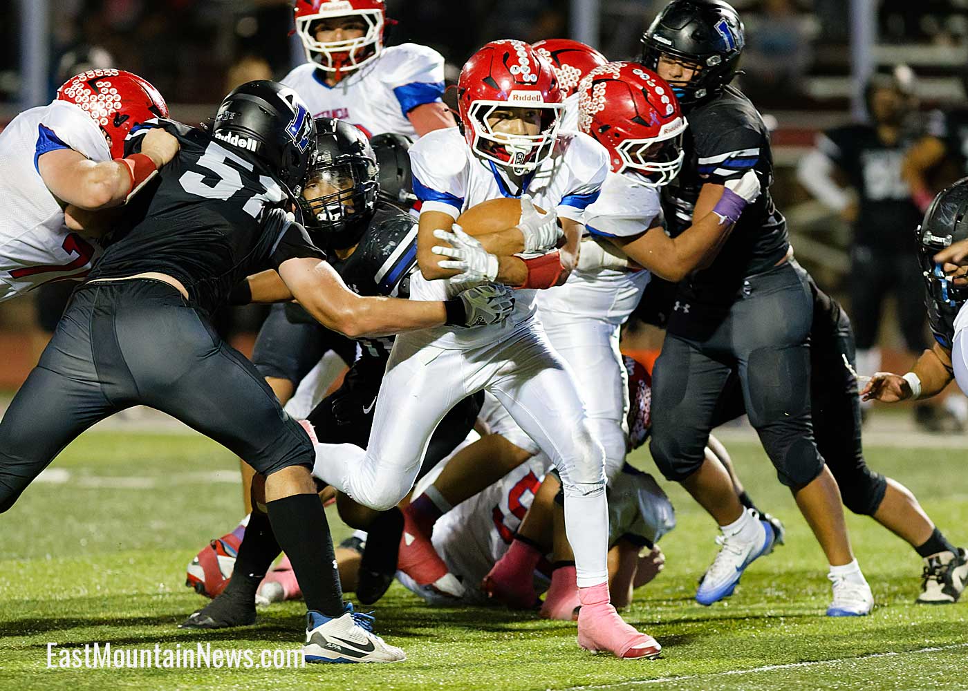 Estancia Football Seeks to Maintain Momentum Against Visiting Indians